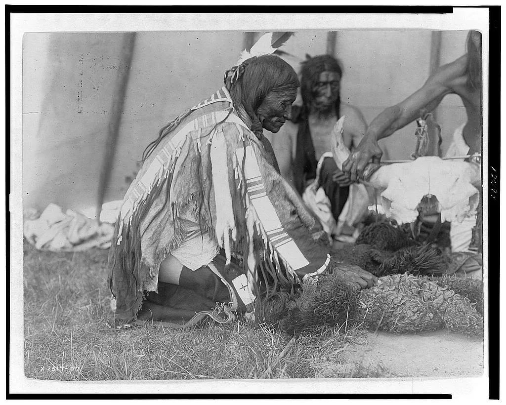 Saliva, Slow Bull (in background), Picket Pin's arm, 1907