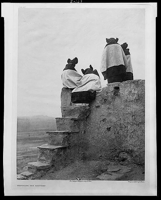 Watching the Dancers, 1906