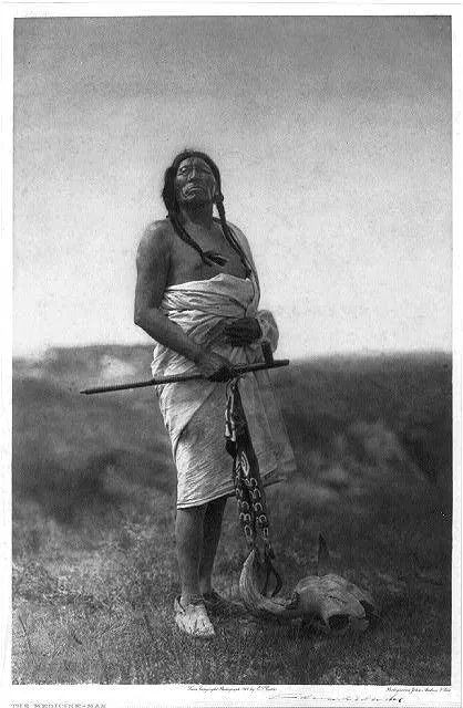 The Medicine Man (Slow Bull), 1907