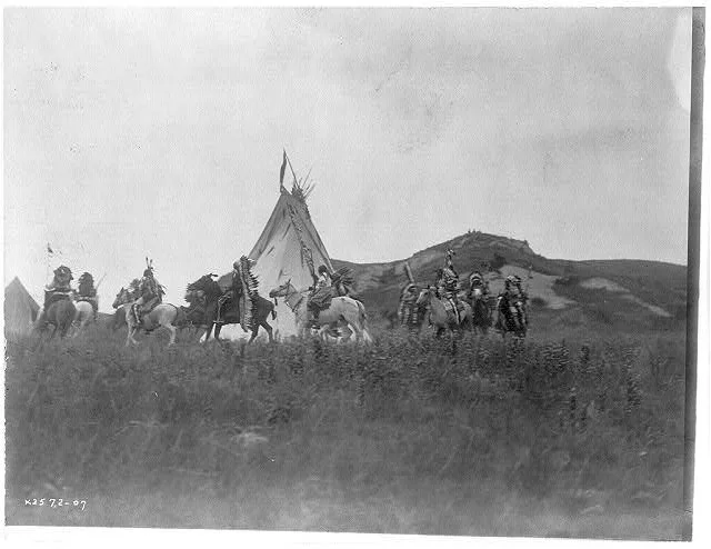 Start of war party, 1907
