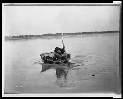 Mandan bull boat, North Dakota, 1908