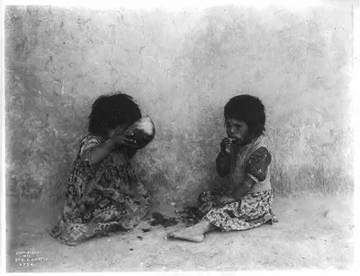 Moki melon eaters [D], Arizona, 1900