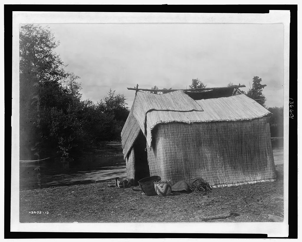 A mat house, Skokomish, 1913