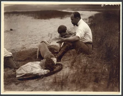 Listening to a story, Oyster Bay, New York, 1904