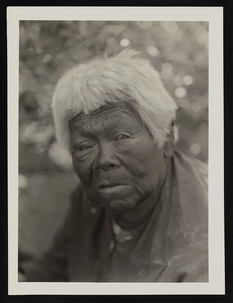 A Southern Miwok woman, California, 1900