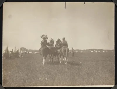 Ogalala women, 1907