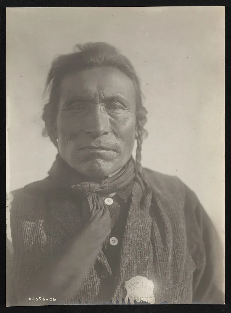 Goes Ahead, 1908
