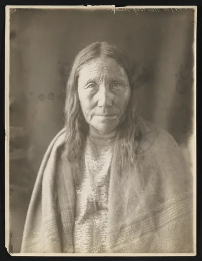 Mrs. Big Head, 1905