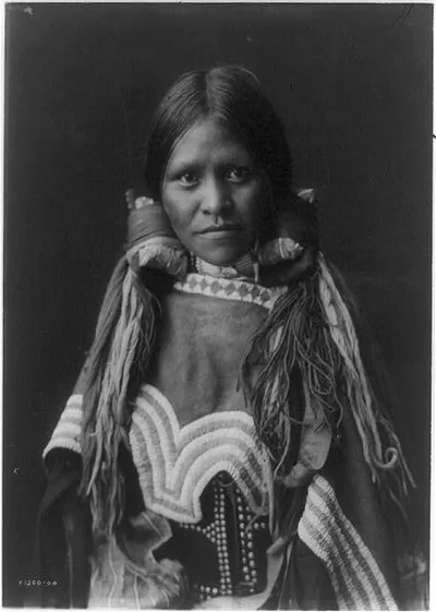 Jicarilla girl, 1904