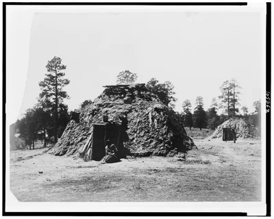 [Navaho hogan], Southwestern States, 1905