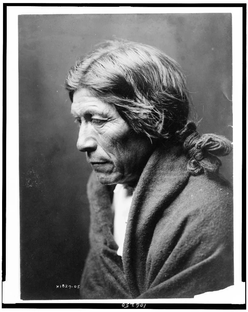 Pose-a yew, New Mexico, 1905