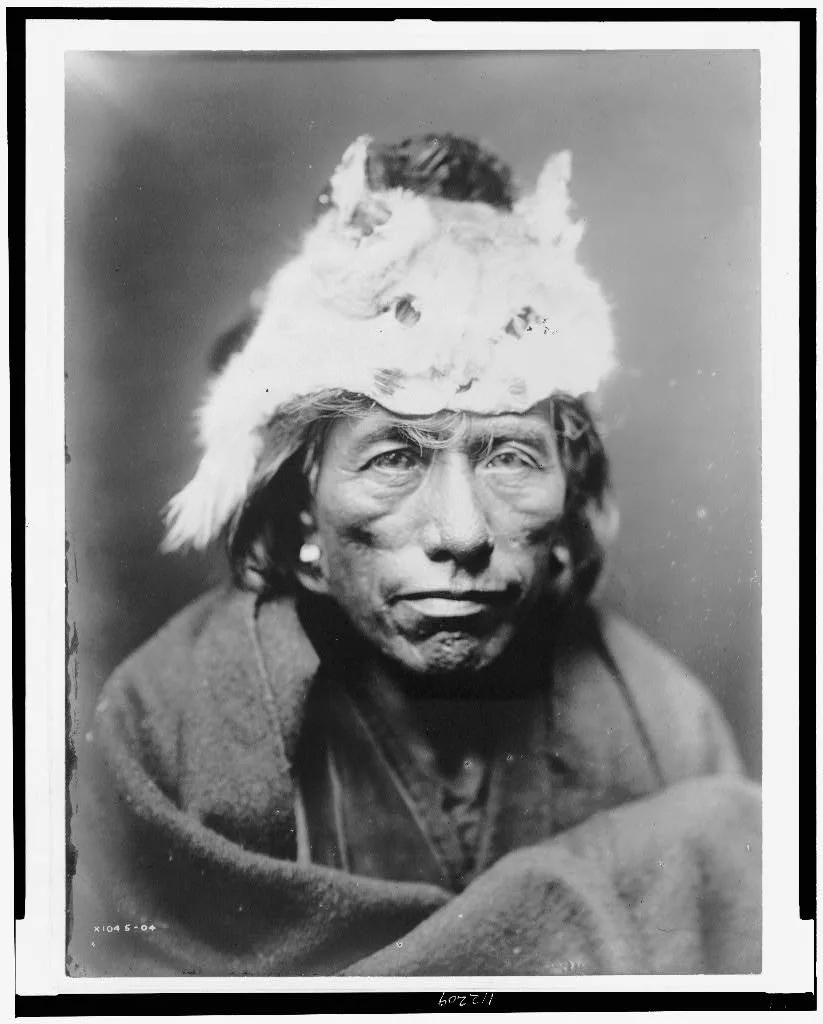 Lynx cap, 1905