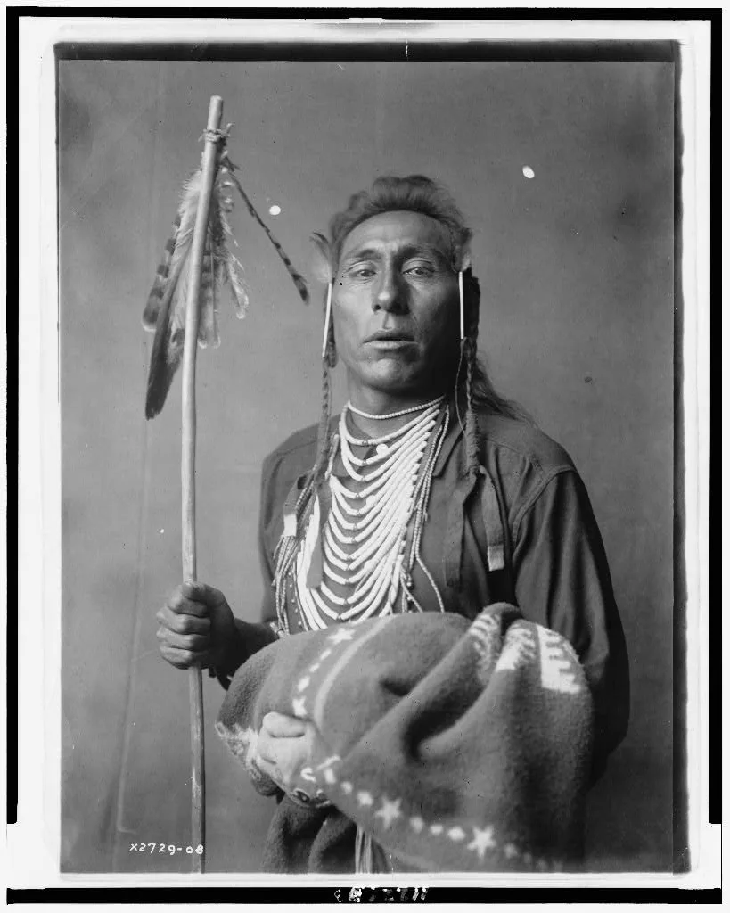Tries His Knee, Montana, 1908