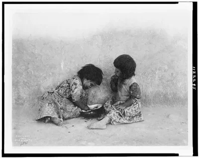 Moki melon eaters, 1900