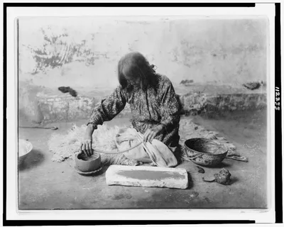 Zuni potter, New Mexico, 1903