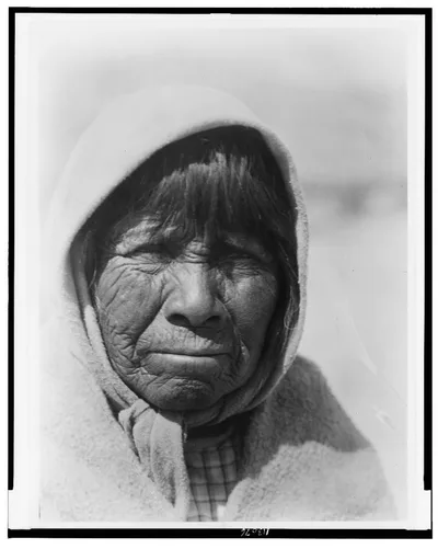 Sù̂-Donii ("Osier-Willow Blossom")--Pyramid Lake Paviotso, 1924