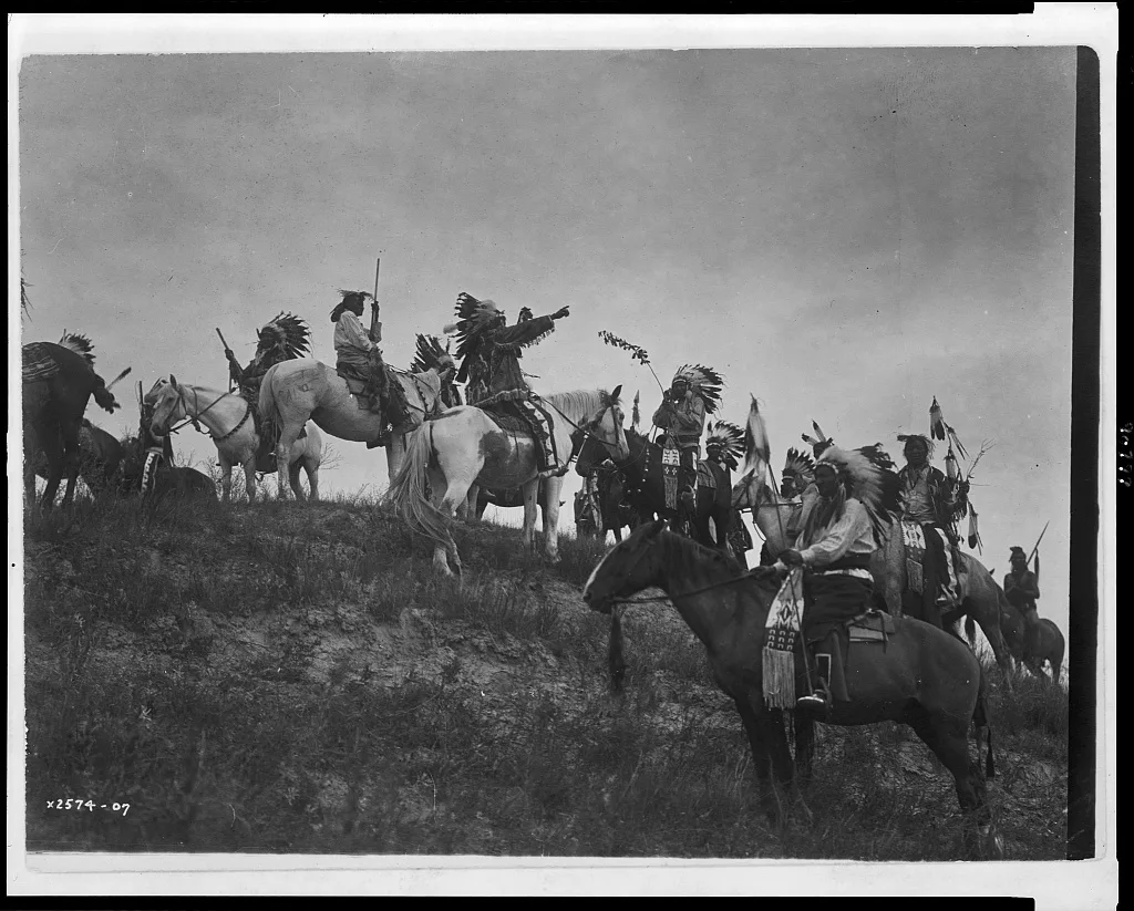 Planning a raid, 1907