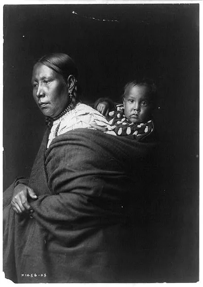 Mother and child--Ogalala, 1905