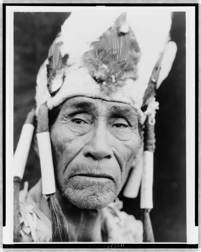 A Klamath head-dress, 1923