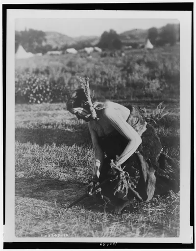 Offering the pipe to the Earth--Cheyenne, Montana, 1910