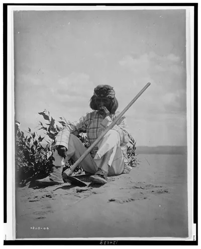A quiet smoke-Hopi, Montana, 1907